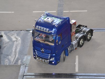 MB Actros 3363 Pearl Blue