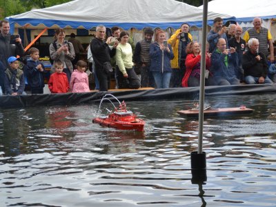 Feuerlöschboot 2