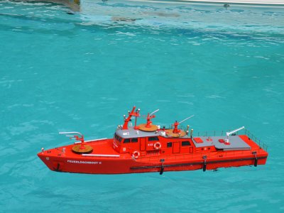 Feuerlöschboot 2