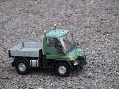 Unimog Grün